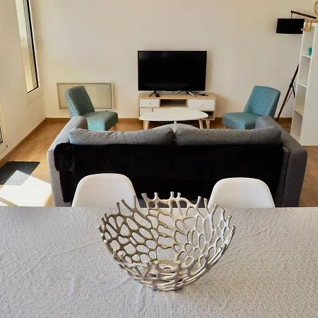 T3 + Parking 5 Min De La *